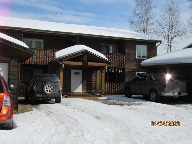 656 Ouida Way in North Pole, AK - Building Photo - Building Photo