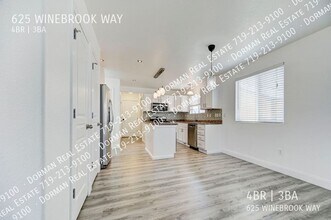 625 Winebrook Way in Fountain, CO - Foto de edificio - Building Photo