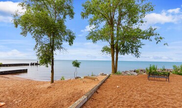 1208 W Chase Ave in Chicago, IL - Building Photo - Building Photo