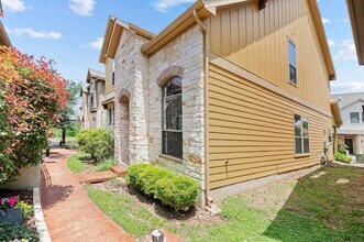 11400 W Parmer Ln, Unit 73 in Cedar Park, TX - Building Photo - Building Photo
