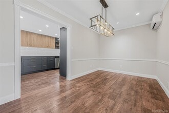 2 Flo Dr in Syosset, NY - Building Photo - Building Photo