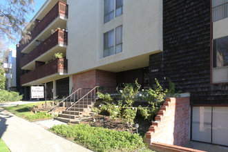 The Fairburn in Los Angeles, CA - Building Photo - Building Photo