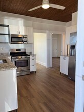 9 County Rd in Barrington, RI - Building Photo - Building Photo