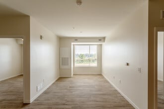 Alameda View in Aurora, CO - Foto de edificio - Interior Photo