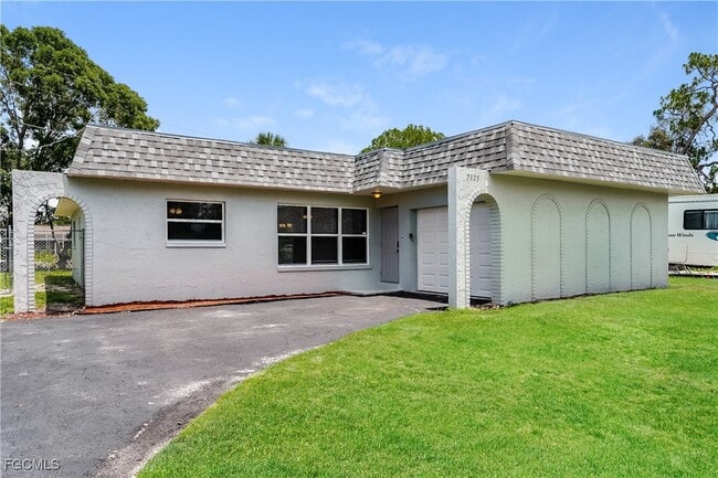 property at 7323 Barragan Rd