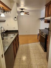 40425 Chapel Way, Unit 211 in Fremont, CA - Foto de edificio - Building Photo