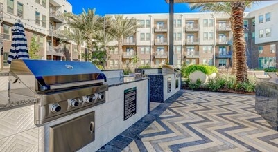 23233 Western Centre Dr, Unit A160 in Katy, TX - Foto de edificio - Building Photo