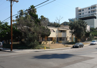 5025 Trojan Ave in San Diego, CA - Building Photo - Building Photo