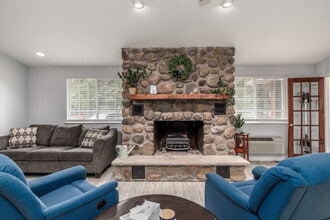 Drumlin Heights in Baldwinsville, NY - Building Photo - Interior Photo