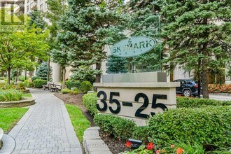 35-435 Kingsbridge Garden Cir in Mississauga, ON - Building Photo - Building Photo