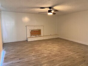 5812 Kleinpell Ave in Bakersfield, CA - Building Photo - Building Photo