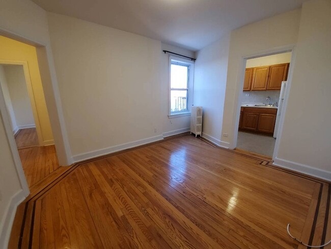 4163 67th St in Queens, NY - Building Photo - Building Photo