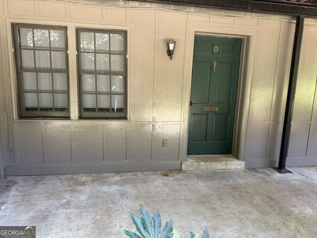property at 3095 Colonial Way