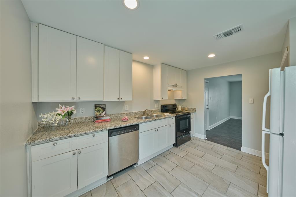 3437 Dennis St-Unit -3 in Houston, TX - Building Photo