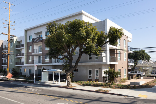 469 17th St in Long Beach, CA - Foto de edificio - Building Photo