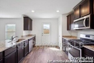 3111 Jackson Smt in Converse, TX - Building Photo - Building Photo