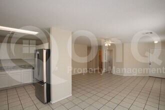 8141 E Onza Ave in Mesa, AZ - Building Photo - Building Photo