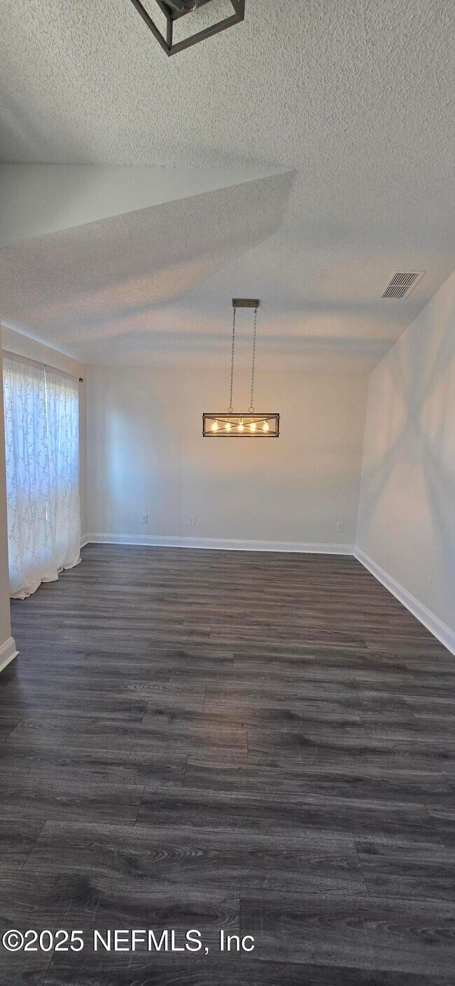 11579 Alexis Forest Dr E in Jacksonville, FL - Building Photo - Building Photo