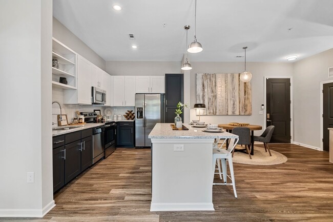 Avalon at Palisades in Charlotte, NC - Building Photo - Building Photo