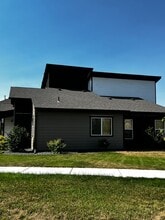 198 Pioneer Crossing Blvd in Manhattan, MT - Building Photo - Building Photo