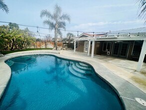 5205 Secretariat Ln in Bakersfield, CA - Building Photo - Building Photo