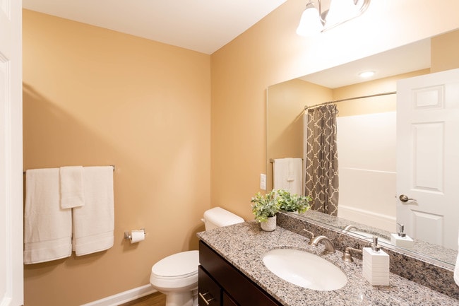 Woodside Villas in Depew, NY - Foto de edificio - Interior Photo