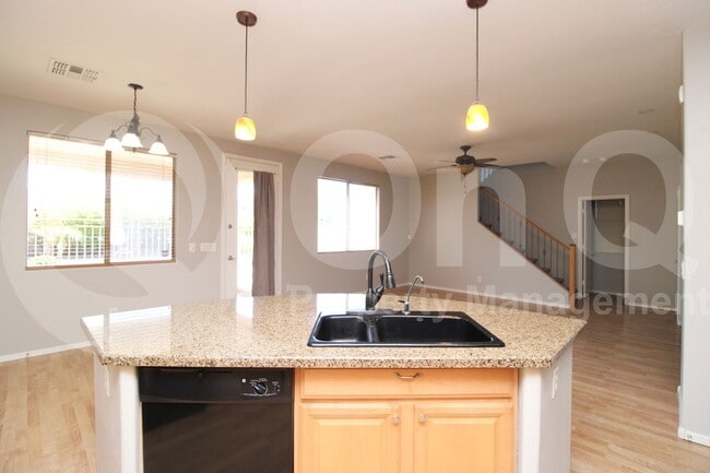 property at 1467 E Chestnut Ln
