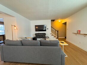 620 E 63rd Ter in Kansas City, MO - Building Photo - Building Photo