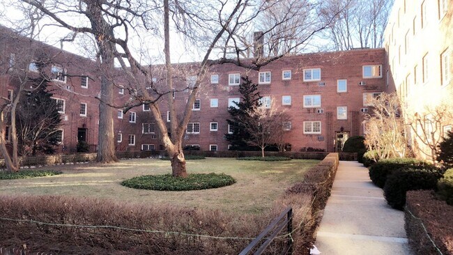 property at 28 St Paul St