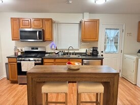 212 Harrison Ave in New Orleans, LA - Building Photo