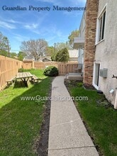 3308 E 38th St in Minneapolis, MN - Building Photo - Building Photo