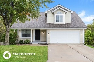 1495 NW Yankee Dr in Blue Springs, MO - Building Photo