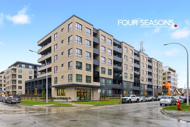 property at 8509-8158 158 St