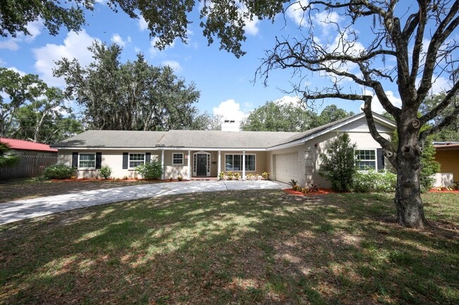 1481 Glastonberry Rd in Maitland, FL - Building Photo - Building Photo