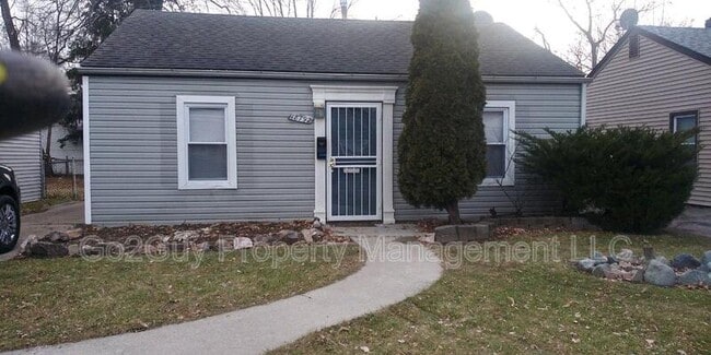 property at 18792 Roscommon St