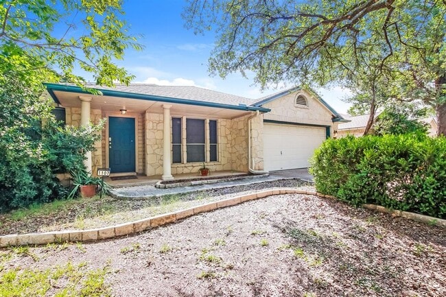 1107 Rolling Ridge Dr