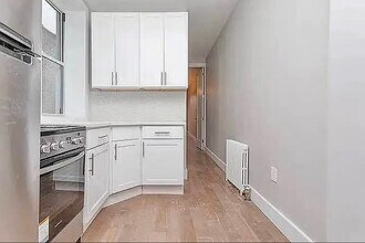 206 Sumpter St in Brooklyn, NY - Building Photo - Building Photo