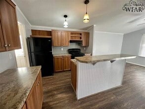 414 S Clay St in Henrietta, TX - Building Photo - Building Photo