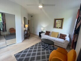 275 Kuli Puu Pl, Unit KamaoleOhana in Kihei, HI - Building Photo