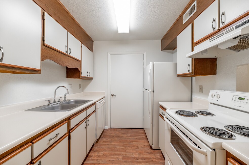 The Villas at Logan Gardens Apartments Concord, NC Apartments For Rent