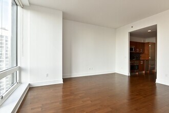 401 N Wabash Ave, Unit 32B in Chicago, IL - Foto de edificio - Building Photo