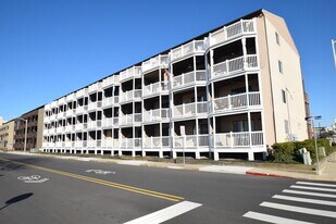 12300 Jamaica Ave, Unit 206 in Ocean City, MD - Building Photo