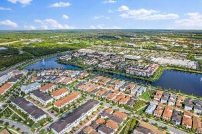 5255 Beckman Ter in Palm Beach Gardens, FL - Building Photo - Building Photo