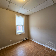 555 Dundas St in Woodstock, ON - Building Photo - Building Photo