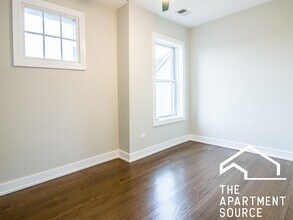 2917 W Wabansia Ave, Unit 3 in Chicago, IL - Building Photo - Building Photo