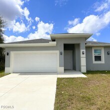 1125 Jabara Cir in La Belle, FL - Building Photo - Building Photo