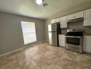 5826 S 87th E Ave in Tulsa, OK - Building Photo - Building Photo