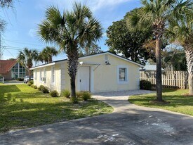 400b Albatross St in Panama City Beach, FL - Building Photo