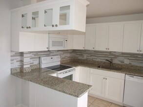 3350 Meridian Way S-Unit -B in Palm Beach Gardens, FL - Building Photo - Building Photo
