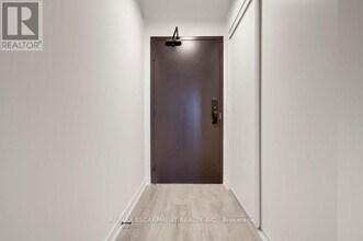 4878 Powers Cmn in Burlington, ON - Building Photo - Building Photo